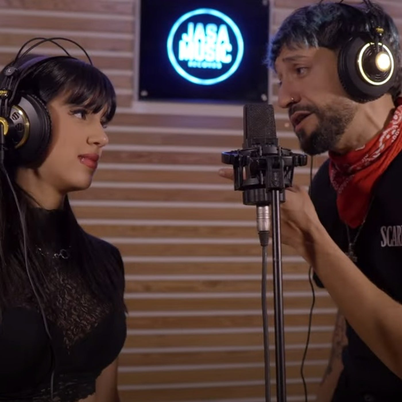 Fragil by Los Pikantes and Agustina Nuñez on Beatsource