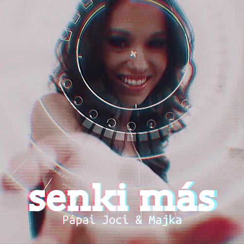 Senki Más