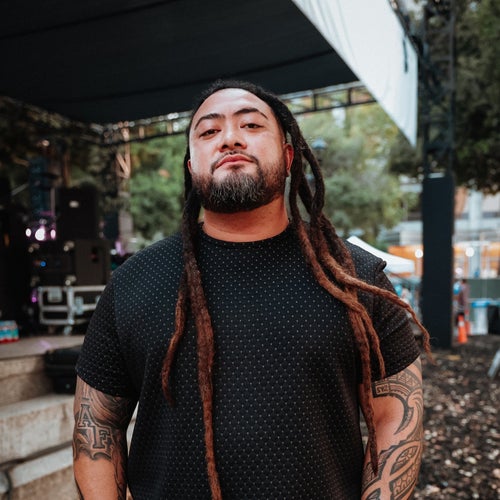 J Boog Profile