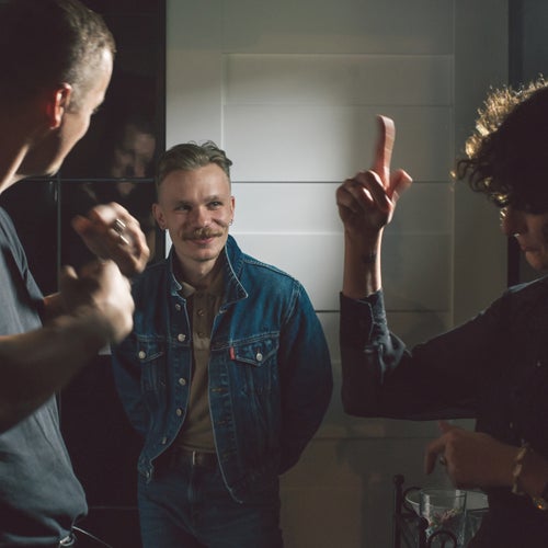 TUŻ PRZED PÓŁNOCĄ (feat. KRÓL)