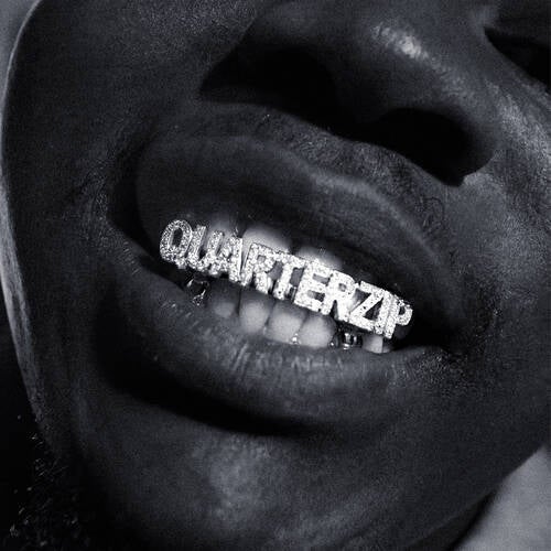 QUARTER ZIP