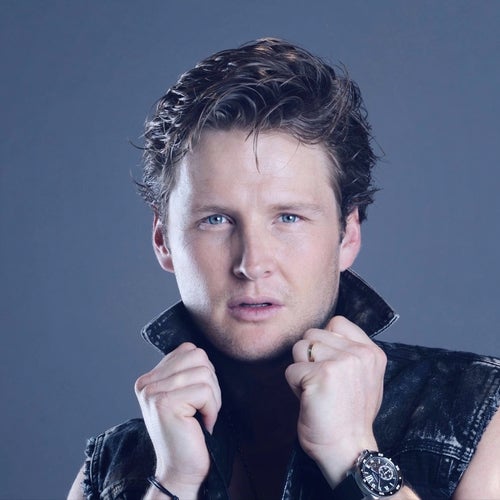 Alexander Acha Profile
