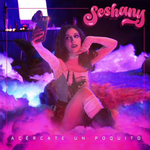 Acércate un poquito