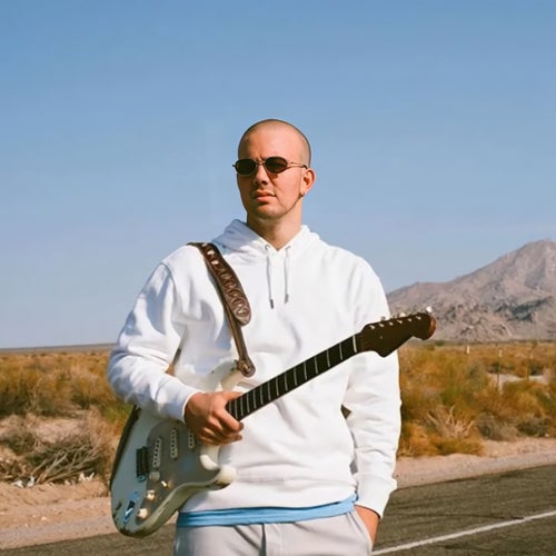 Mac Ayres Profile