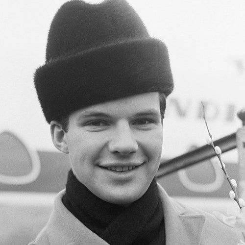 Bobby Vee Profile