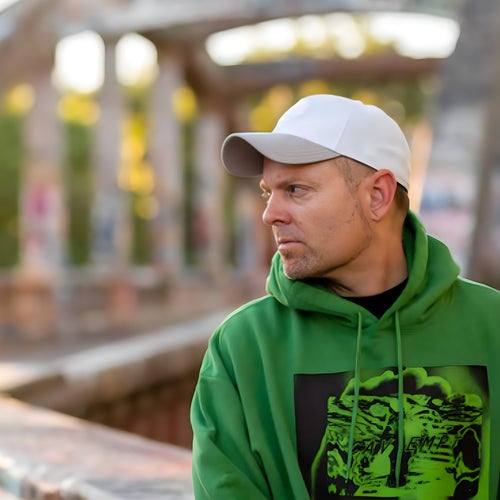 DJ Shadow Profile