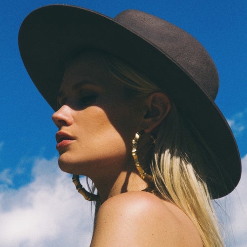 Lauren Bennett Profile