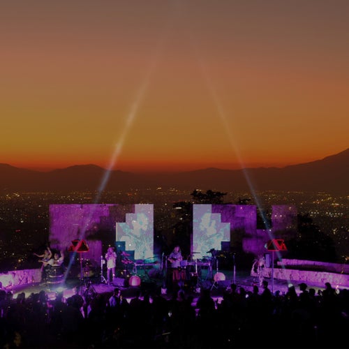 Mundos (En Vivo en el Cerro San Cristóbal)