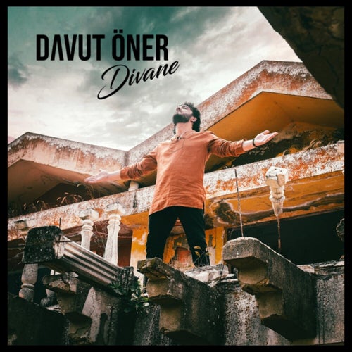 DİVANE