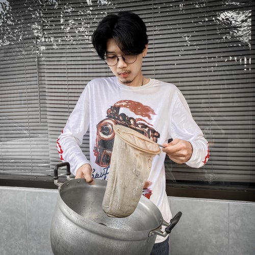 Tombai (ต้มใบ)