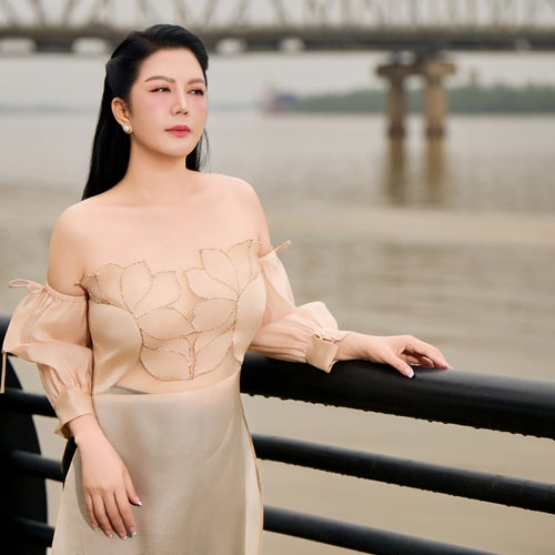Về Xứ Nghệ Cùng Em
