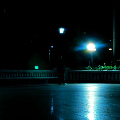 light through static [7:41pm]