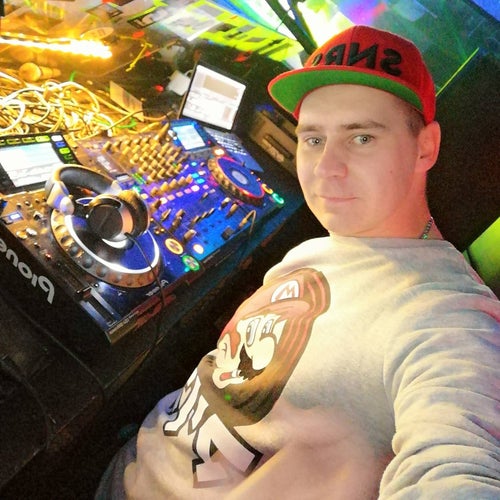 DJ Fenix Profile