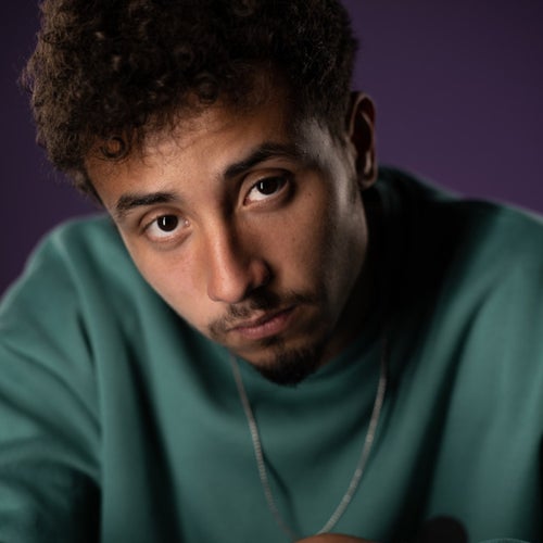 Twan Ray Profile