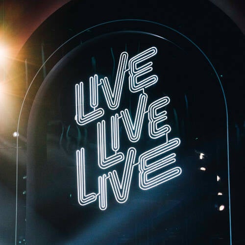 Tussenin uit Live Live Live