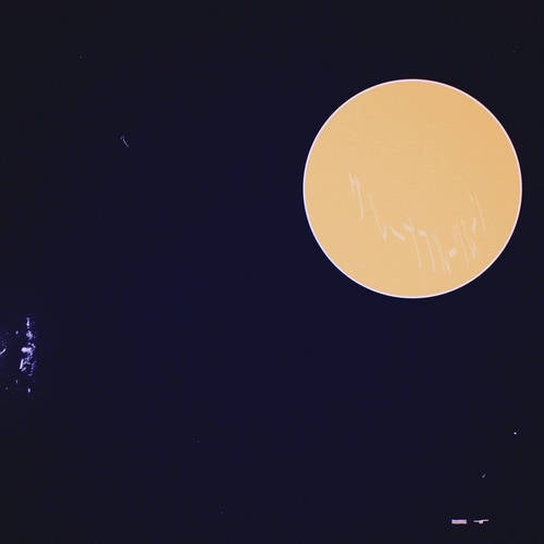 Grapefruit Moon
