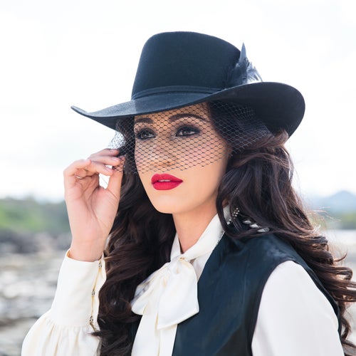 Lindi Ortega Profile