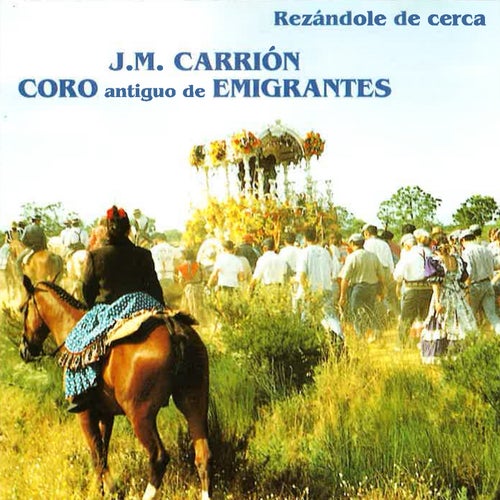 Rezándole de Cerca