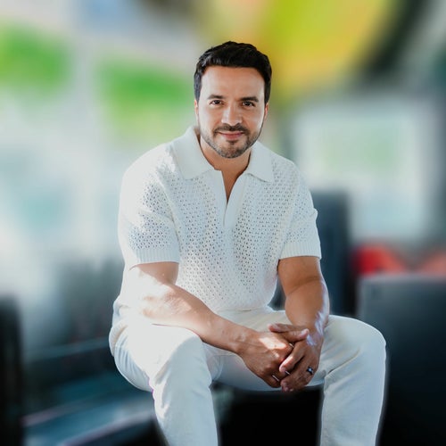 Luis Fonsi Profile