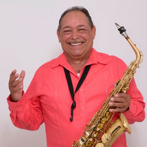Y Su Saxo Romántico