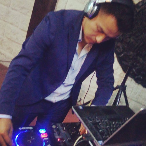 Dj Juls Profile