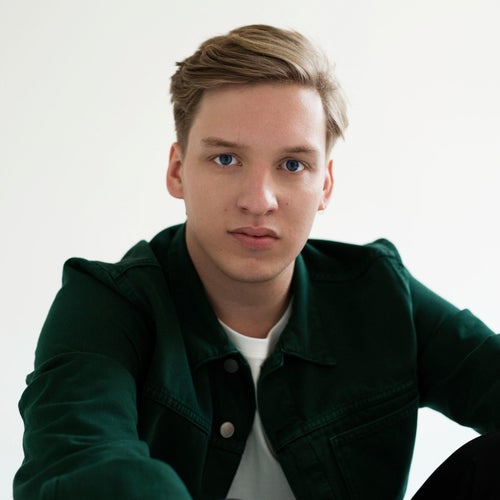 George Ezra Profile