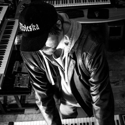 Roisto Profile