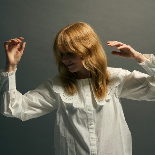 Lucy Rose Profile