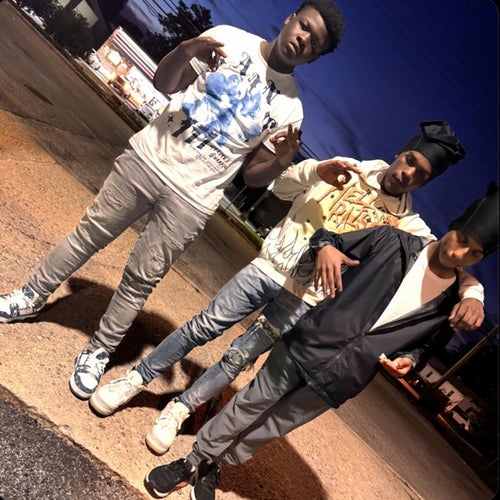 Rich Forever (feat. Fc Lor Ron)