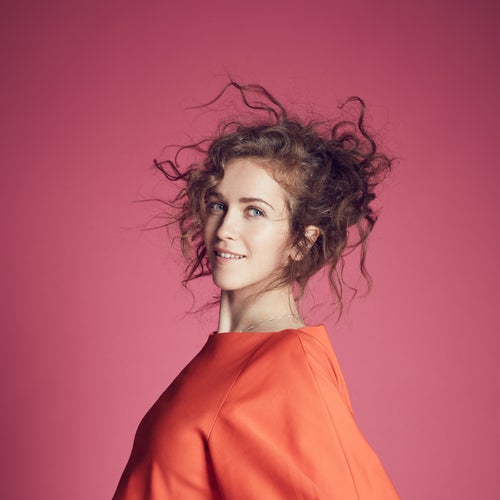 Rae Morris Profile