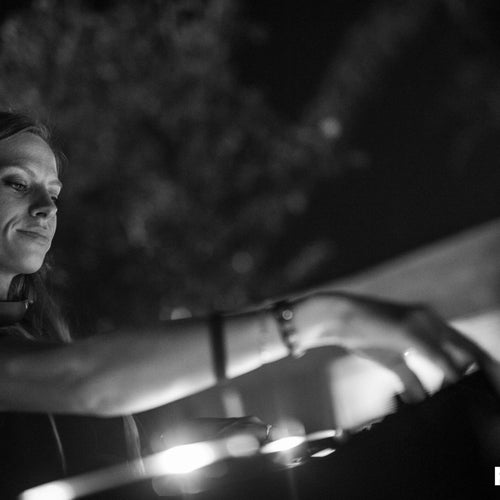 Nora En Pure Profile