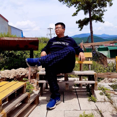 Anh Đang Làm