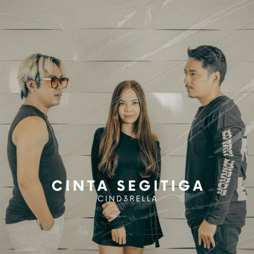 Cinta Segitiga