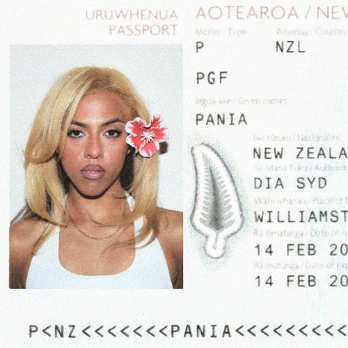 Pretty Girl Fly