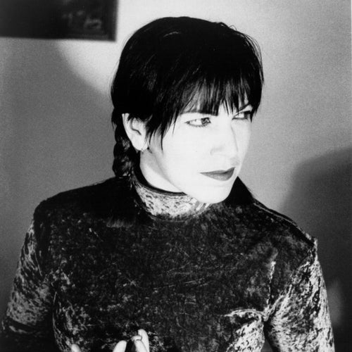 Mae Moore Profile
