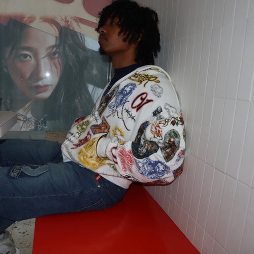 disguise (feat. lvusm)