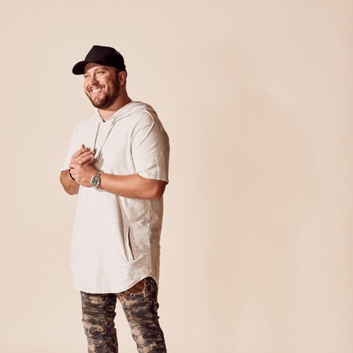 Mitchell Tenpenny Profile