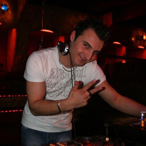 DJ AM Profile