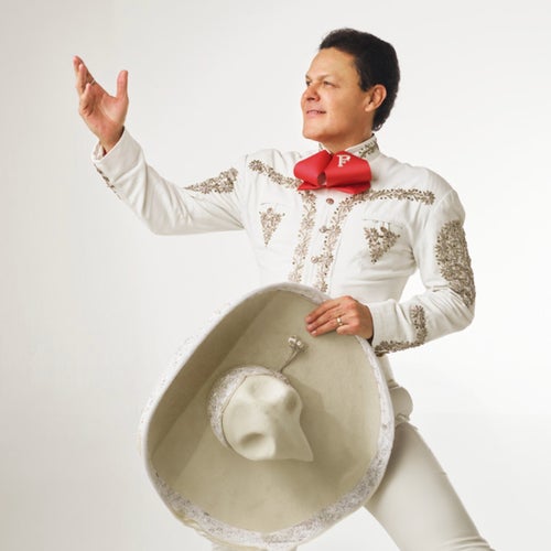 Pedro Fernández Profile